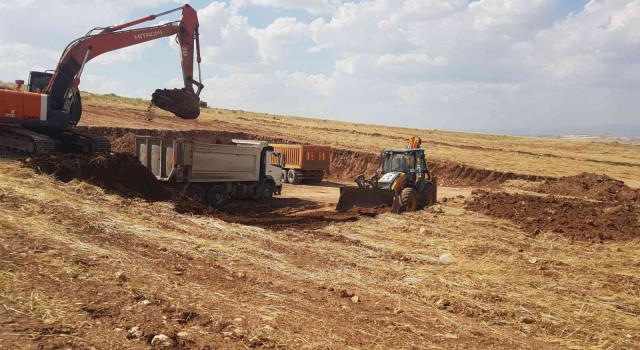 Siirtte TOKİ konutlarının temel kazısı başladı