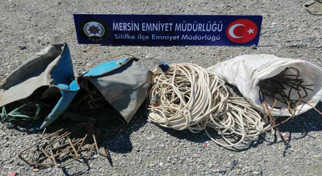Silifkede demir hırsızlığı zanlısı suçüstü yakalandı