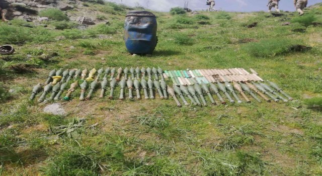 Şırnakta terör örgüte ait çok sayıda roketatar mühimmatı ve sevk fişeği ele geçirildi