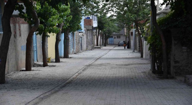 Siverekte üst yapıyı yenileme çalışmaları sürüyor