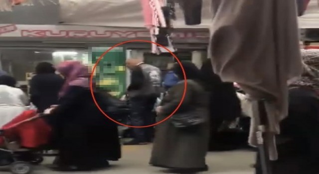 Sultanbeylide pazarda cüzdan çaldı, ekipler tarafından suçüstü yakalandı