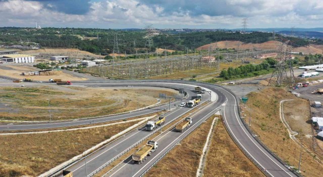 Sultangazide hafriyat kamyonlarının sebep olduğu trafik sorunu tarihe karıştı