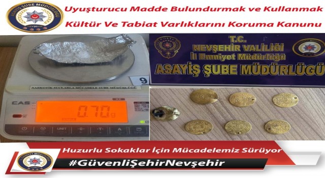 Şüpheli araçtan uyuşturucu ve tarihi eser çıktı