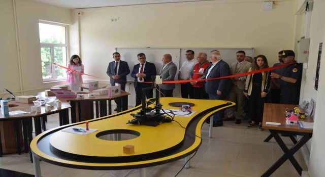 Taşköprüde robotik kodlama sınıfı açıldı