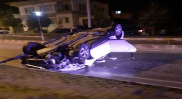 Tavşanlıda bir otomobil takla attı: 1 yaralı