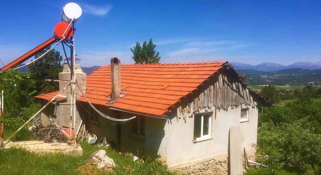 Tek geçim kaynağı hayvancılık olan Mehmet Dede çalınan sürüsüne kavuştu