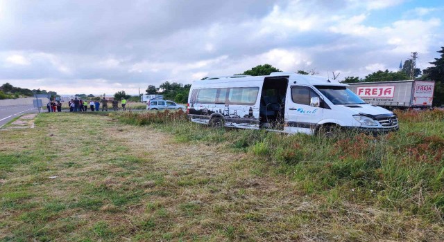 Tekirdağda öğrenci servisi ile ticari araç çarpıştı: 4 yaralı