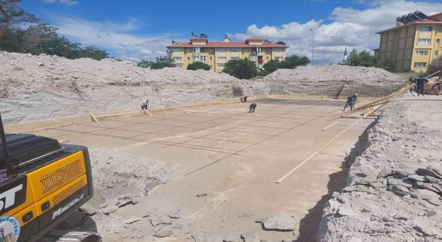 Tomarzada öğrenci yurdunun temel açma çalışmaları başladı