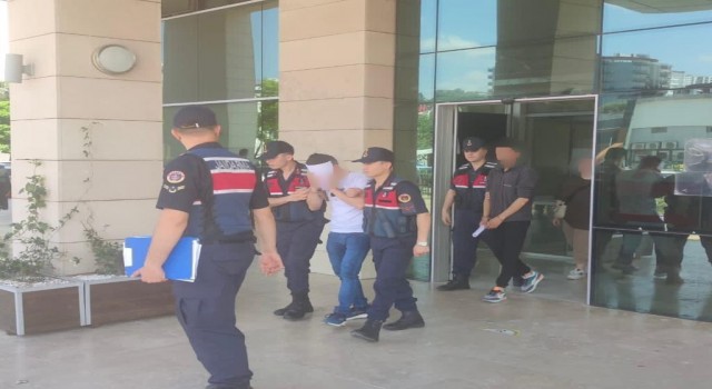 Trabzonda oto hırsızları jandarma dedektiflerinden kaçamadı
