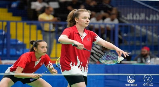 Türk Telekomun milli badmintoncuları Akdeniz Oyunları şampiyonu oldu