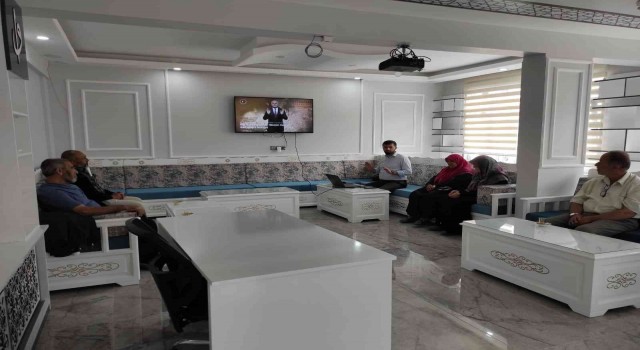Türkelide hacı adaylarına eğitim