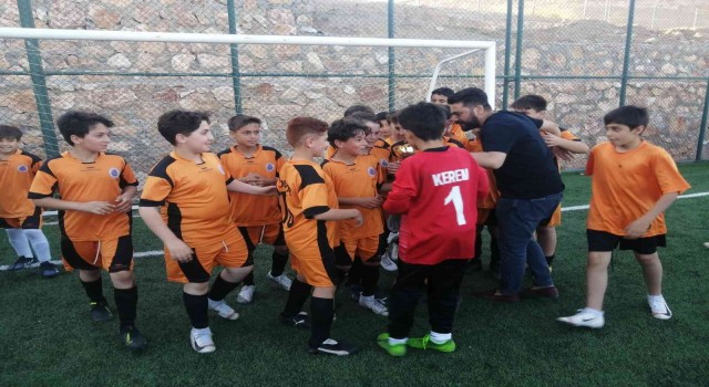 U12 Liginde şampiyon Elazığ Yolspor