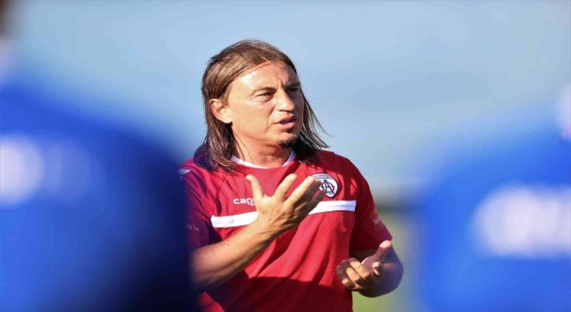 Ufuk Kahraman: “Hedefimiz play-offun üstüne çıkmak”