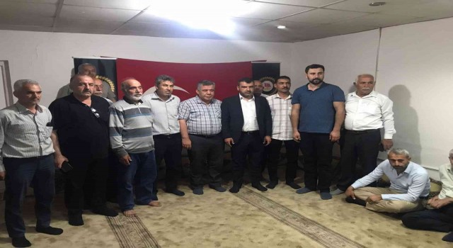 Ülkü Ocakları muhtar ve yabancı uyruklu vatandaşları barıştırdı