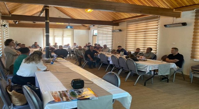 Üreticiler kestane gal arısı zararlısına karşı bilgilendirildi