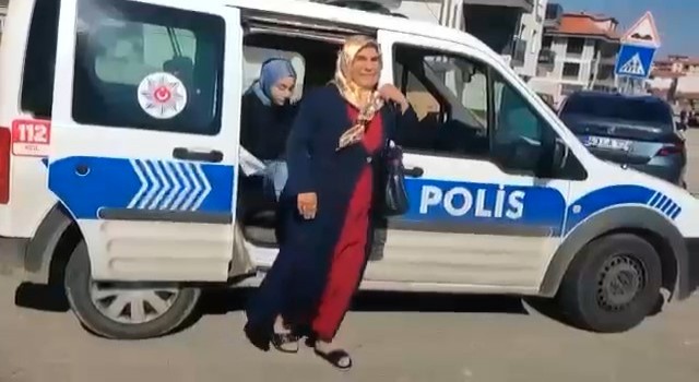 Uşakta polis ekipleri YKSye giren öğrenciler için seferber oldu