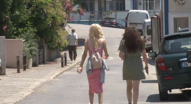 Üsküdarda komşu krizi: Köpeği çalıp boğazını sıktı, sahibine saldırdı