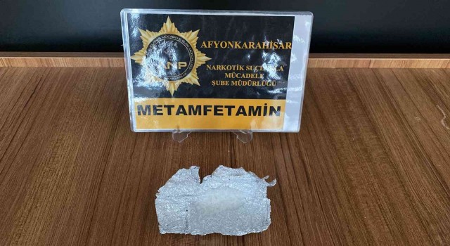 Uyuşturucudan aranan şahıs uyuşturucuyla yakalandı