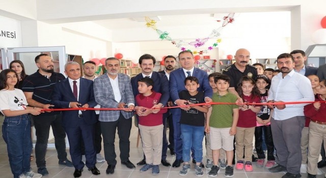 Vali Akbıyık; “Kütüphaneler ilme açılan kapılardır”