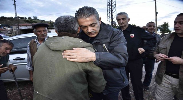 Vali Akkoyun, selde eşini kaybeden kocaya taziye ziyaretinde bulundu