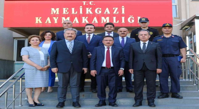Vali Çiçekten Melikgaziye ziyaret