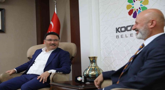 Vali Gökmen Çiçekten Başkan Çolakbayrakdarın projelerine övgü ve destek