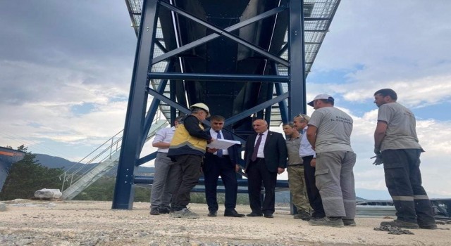 Vali Gürel, Taş Ocağında incelemelerde bulundu