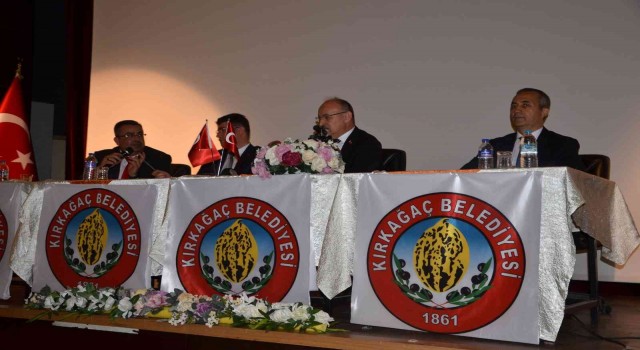 Vali Karadeniz, Kırkağaçta muhtarlar ve STKlarla bir araya geldi