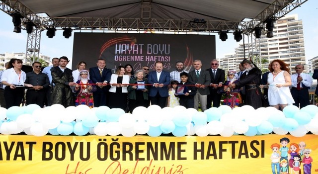 Vali Pehlivan, Hayat Boyu Öğrenme Haftasının açılışına katıldı