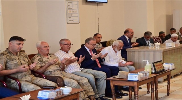 Vali Sudan şehit Serttaşın ailesine taziye ziyareti