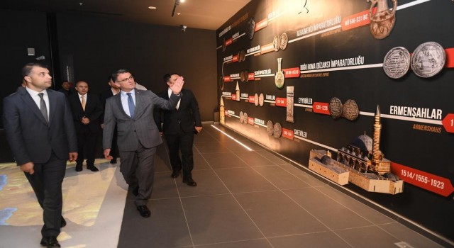 Van Valisi Balcı; “Van müzesiyle tarihe yolculuk yapın”