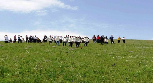 Vanda 2. Bal Yuvarlama Festivali renkli görüntülere sahne oldu