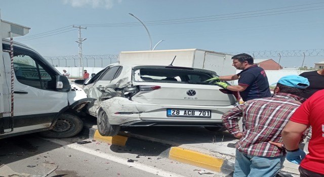 Vanda zincirleme kaza: 7 yaralı