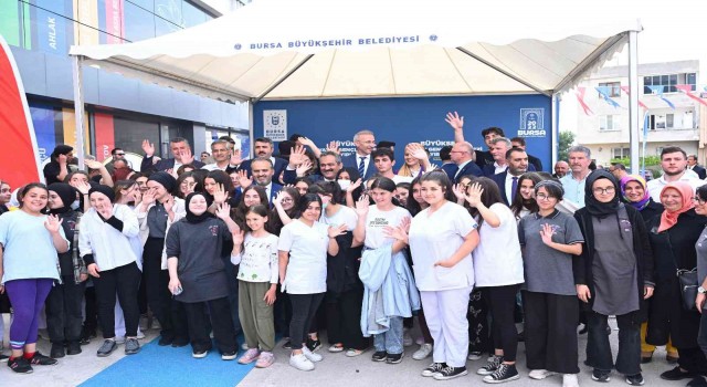 Vatan Gençlik Merkezi hizmete açıldı