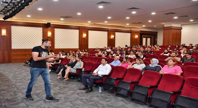 Vatandaş ve personele ‘etkili iletişim eğitimi
