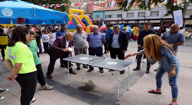 Yahyalı Belediyesinden çocuklara karne eğlencesi