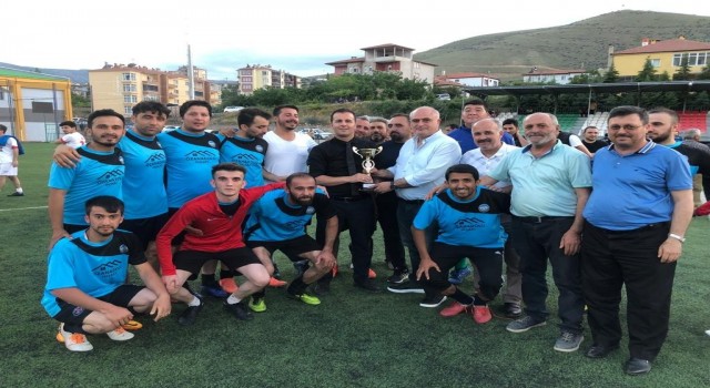 Yahyalı Kaymakamlığı Kurumlar Arası Futbol Turnuvası Sona Erdi