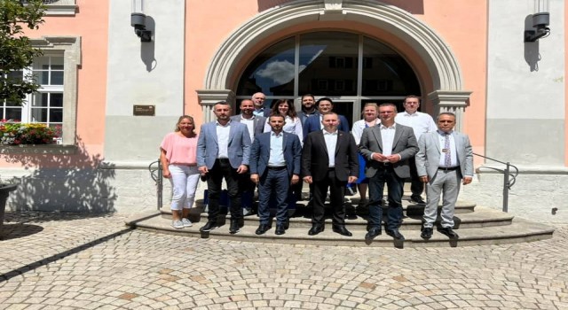Yalova Belediye Başkan Tutuktan Almanya çıkarması