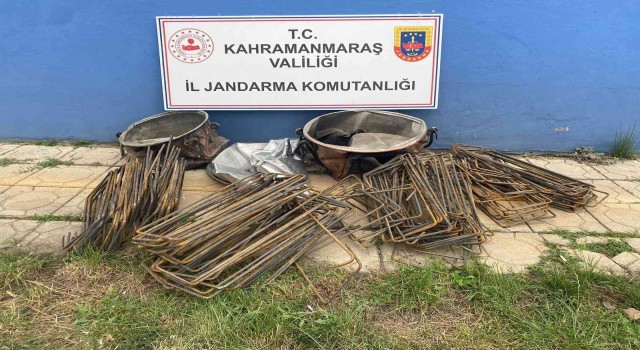 Yaşlı kadının kazanını ve demirlerini çalan 3 şüpheli tutuklandı