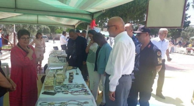 Yenipazarda Halk Eğitim Merkezi Müdürlüğü yıl sonu sergisi açıldı