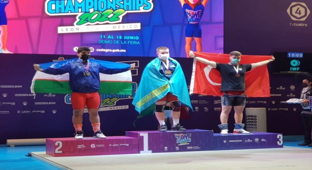 Yıldızlar Dünya Halter Şampiyonasında Sami Bakiden 2 bronz madalya