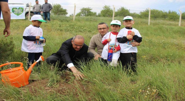 Yozgatta fidanlar toprakla buluştu