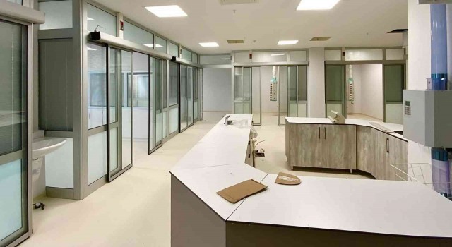 Zonguldakta 400 yataklı Devlet Hastanesi açılış için gün sayıyor