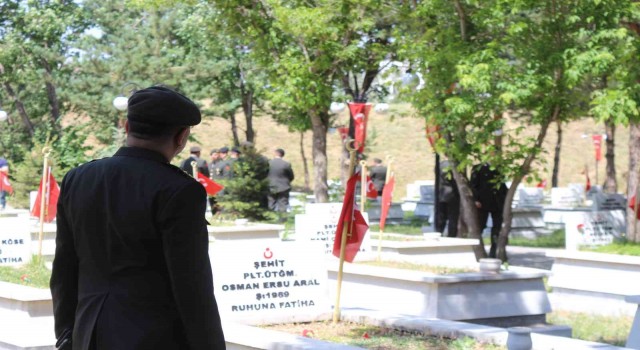 15 Temmuz Demokrasi ve Milli Birlik Gününde şehitlik ziyareti