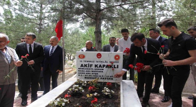 15 Temmuz şehidi Akif Kapaklı mezarı başında anıldı