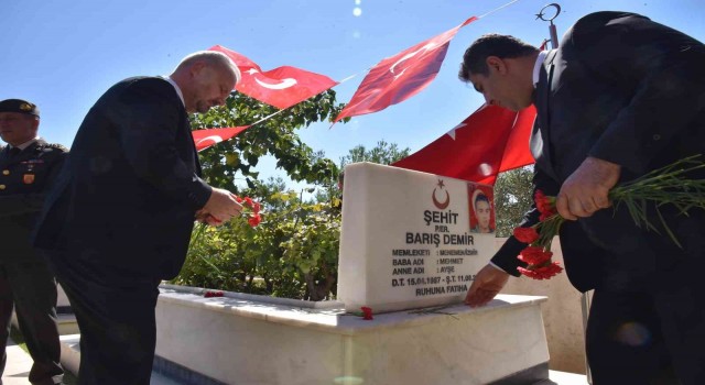 15 Temmuz şehitleri Menemende dualarla anıldı