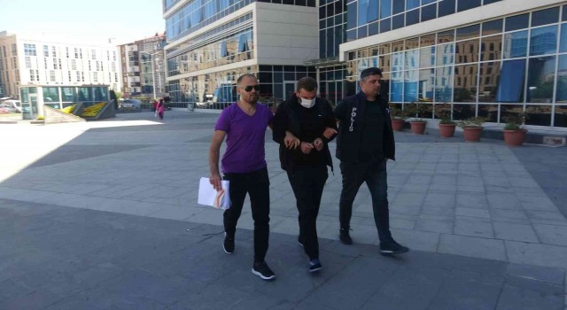 150 bin TLlik kablo çalan şahıs polisten kaçamadı