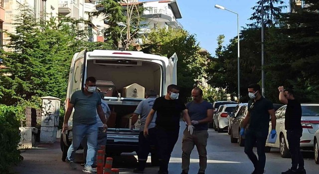 4 aydır haber alınamayan yaşlı adam evinde ölü bulundu