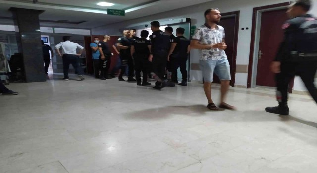 Adanada düğünde bıçaklı ve silahlı kavga: 5 yaralı
