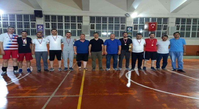 Afyonkarahisarda sağlık için voleybol turnuvası düzenlendi